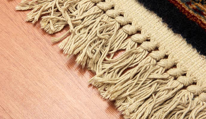 Rug fringe