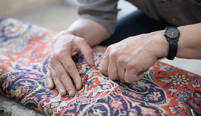 Rug repairing service