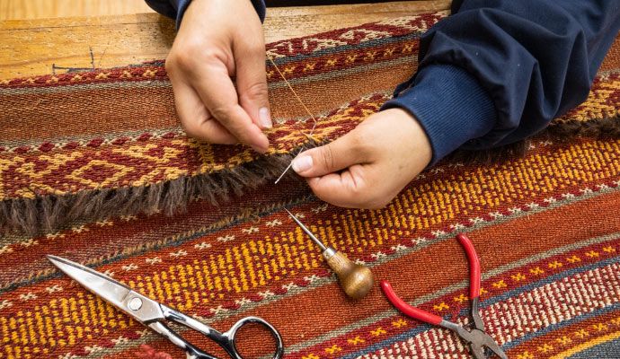 Professional fringe rug repairing service